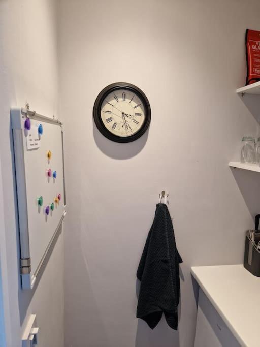 Room On Heath Park Cardiff Esterno foto