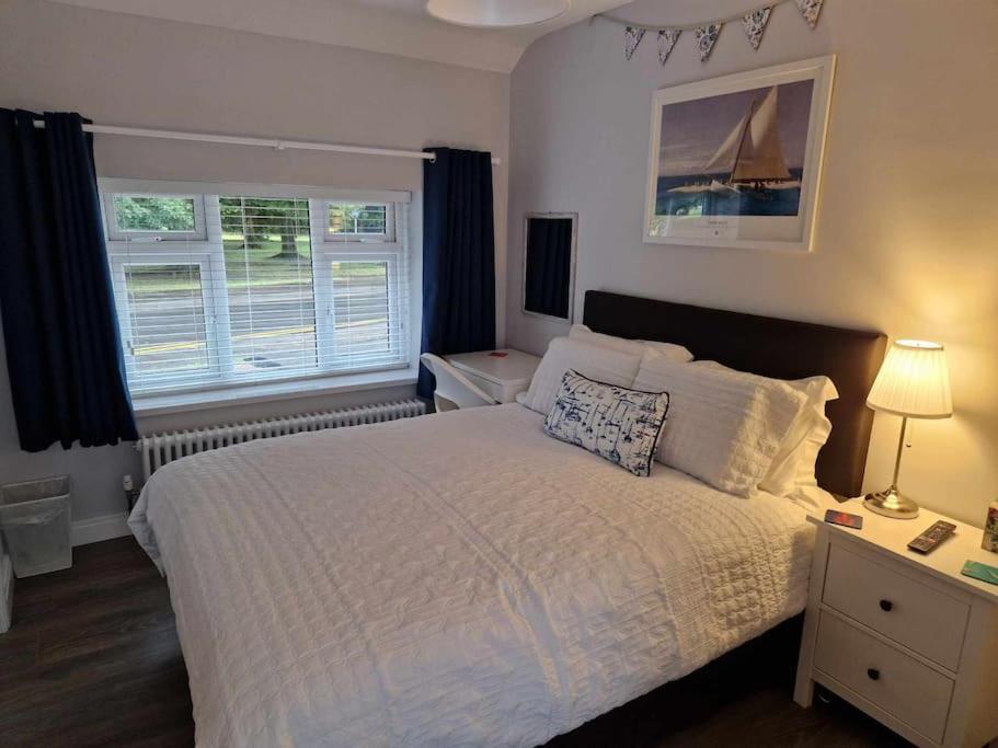 Room On Heath Park Cardiff Esterno foto