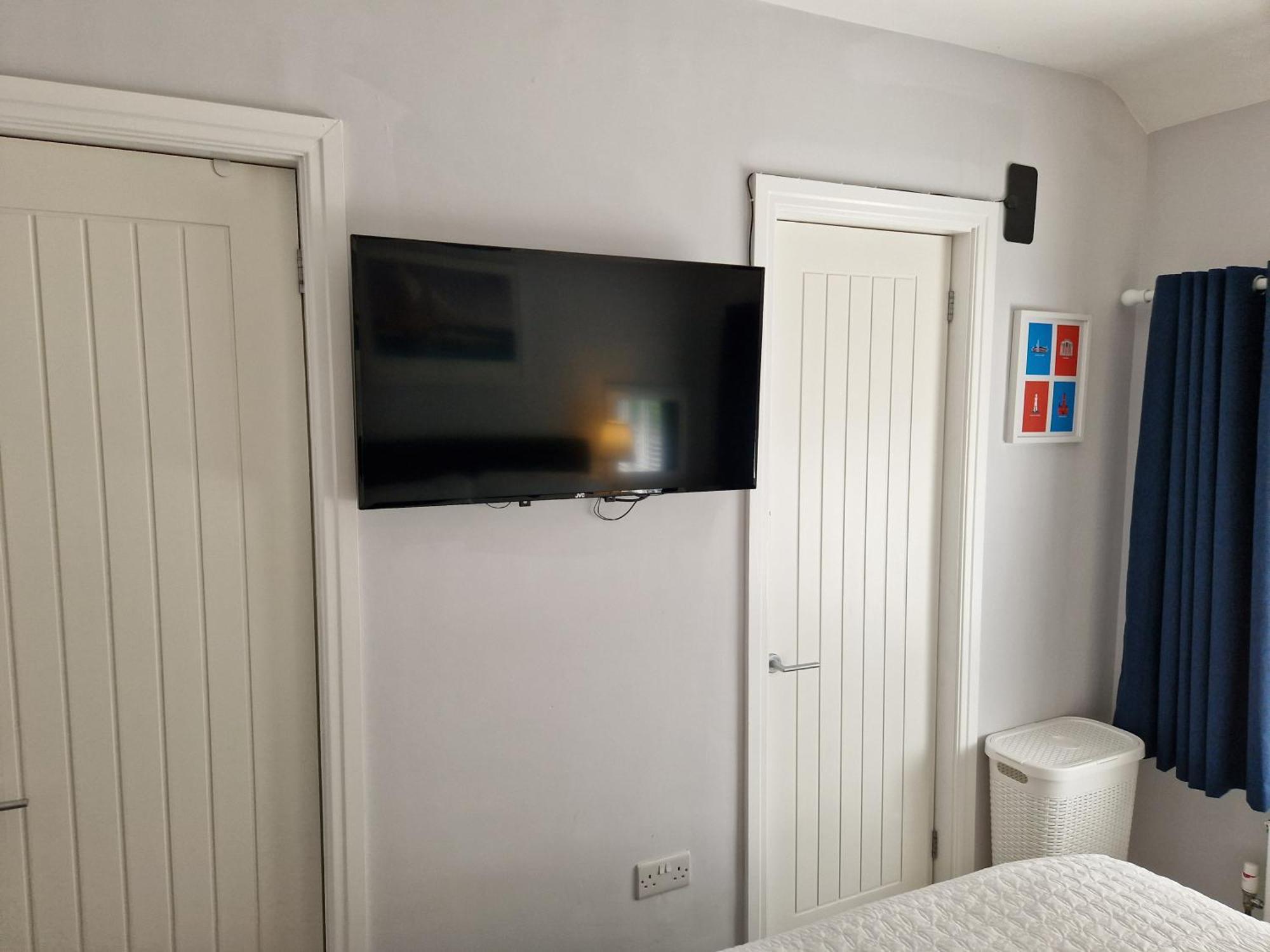 Room On Heath Park Cardiff Esterno foto